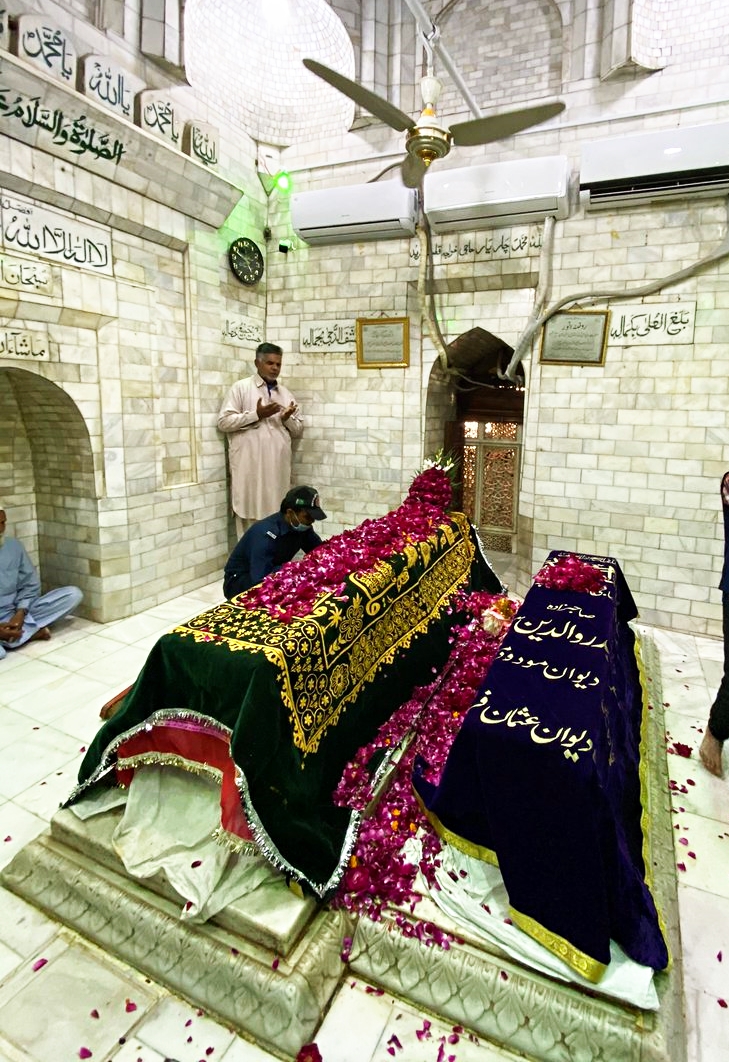 Hazrat Baba Fariduddin Ganjshakar (R.A)