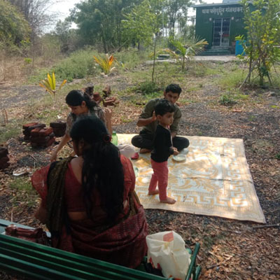 Peerani Dadi Amina Sobdar (R.A)